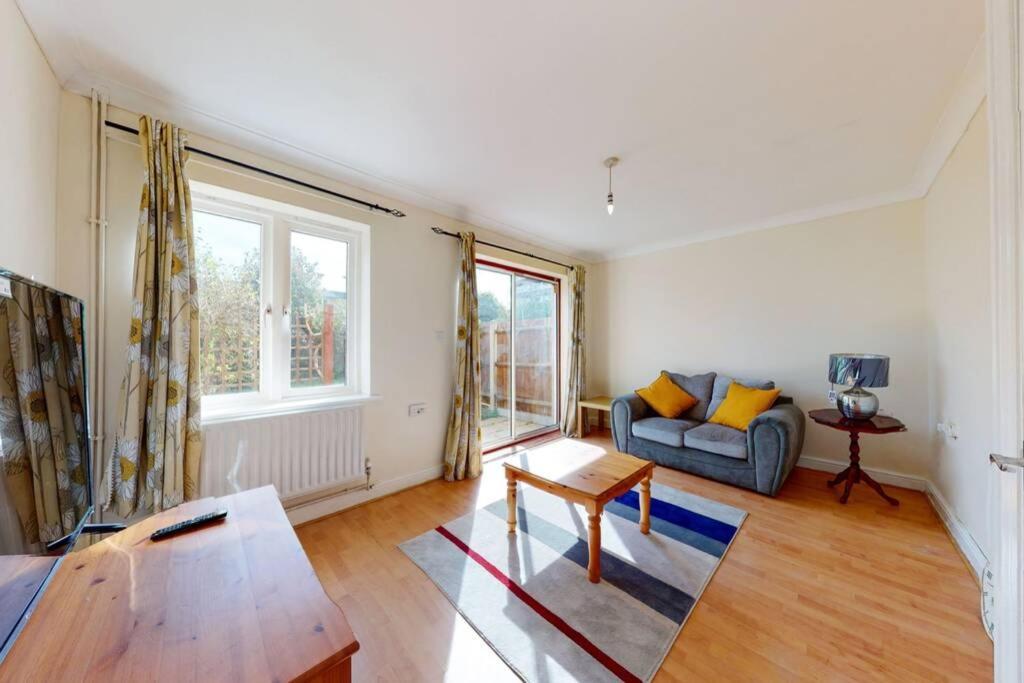 Apartament Super 2 Bed House With Privategarden Londyn Zewnętrze zdjęcie